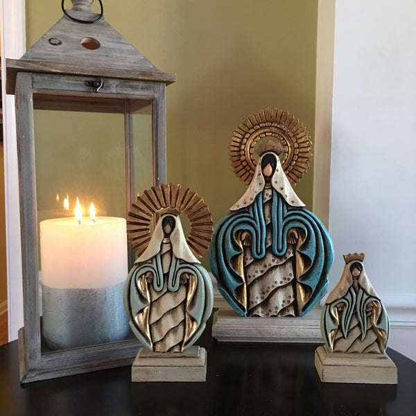 Mary of the Miraculous Medal Sculpture - Medalla de la Milagrosa